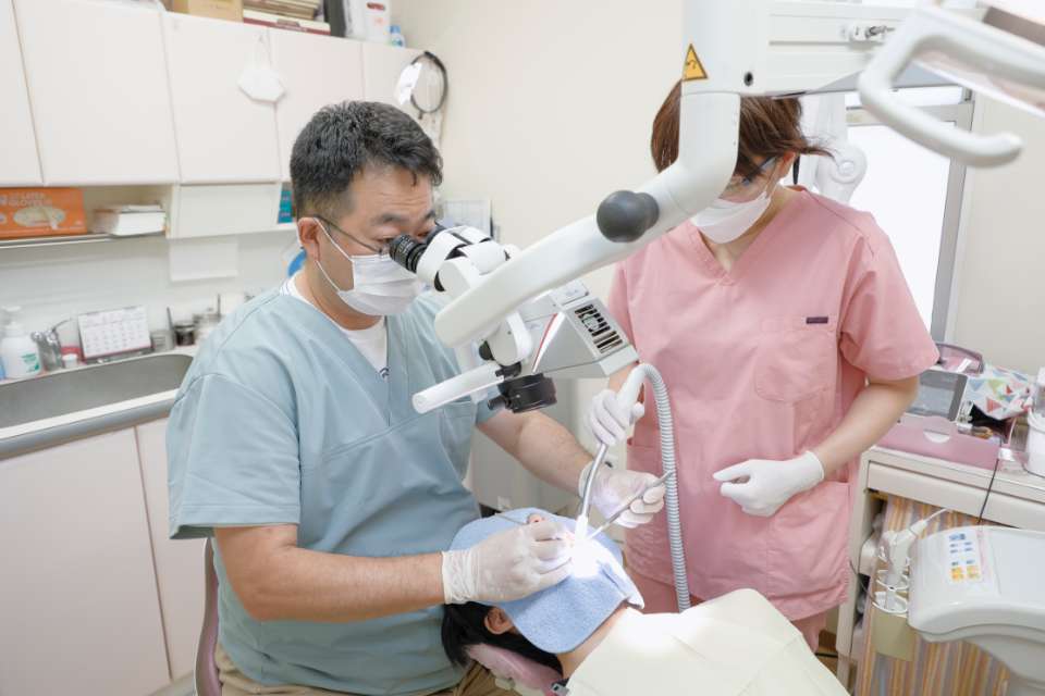 口腔外科に精通した歯科医師によるエビデンスに基づいた信頼性のある治療